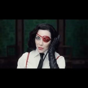 Meet your Posher, Carrie